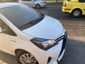 Toyota Yaris HYBRID …