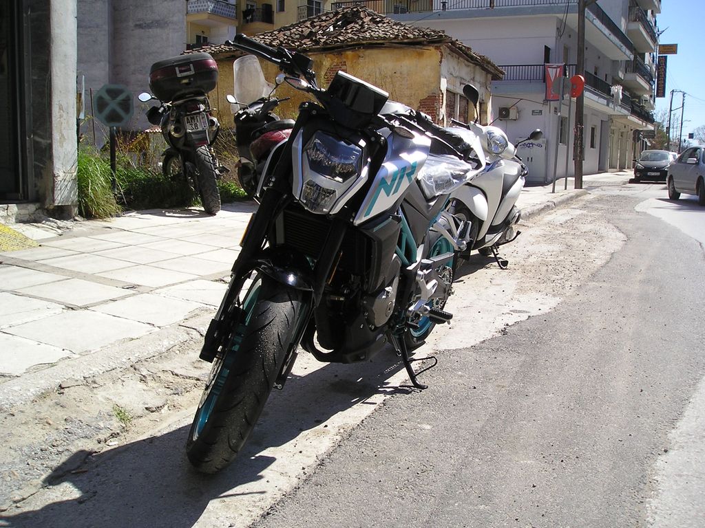 CFMoto '25 NK300