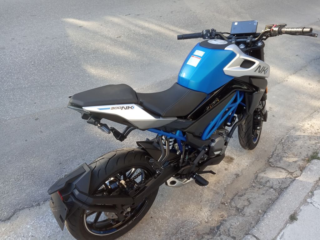 CFMoto '25 NK300