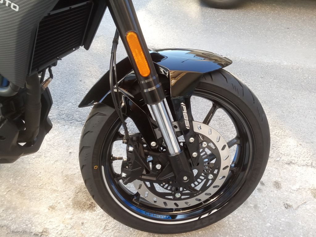 CFMoto '25 NK300