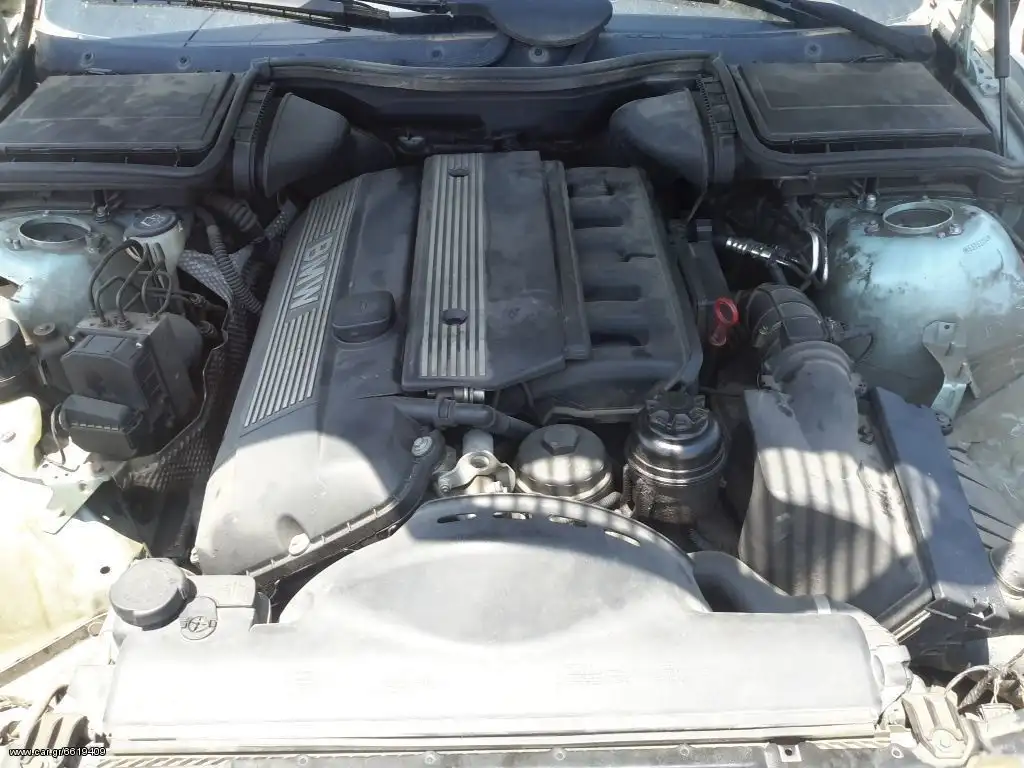 Ολόκληρο Αυτοκίνητο BMW …