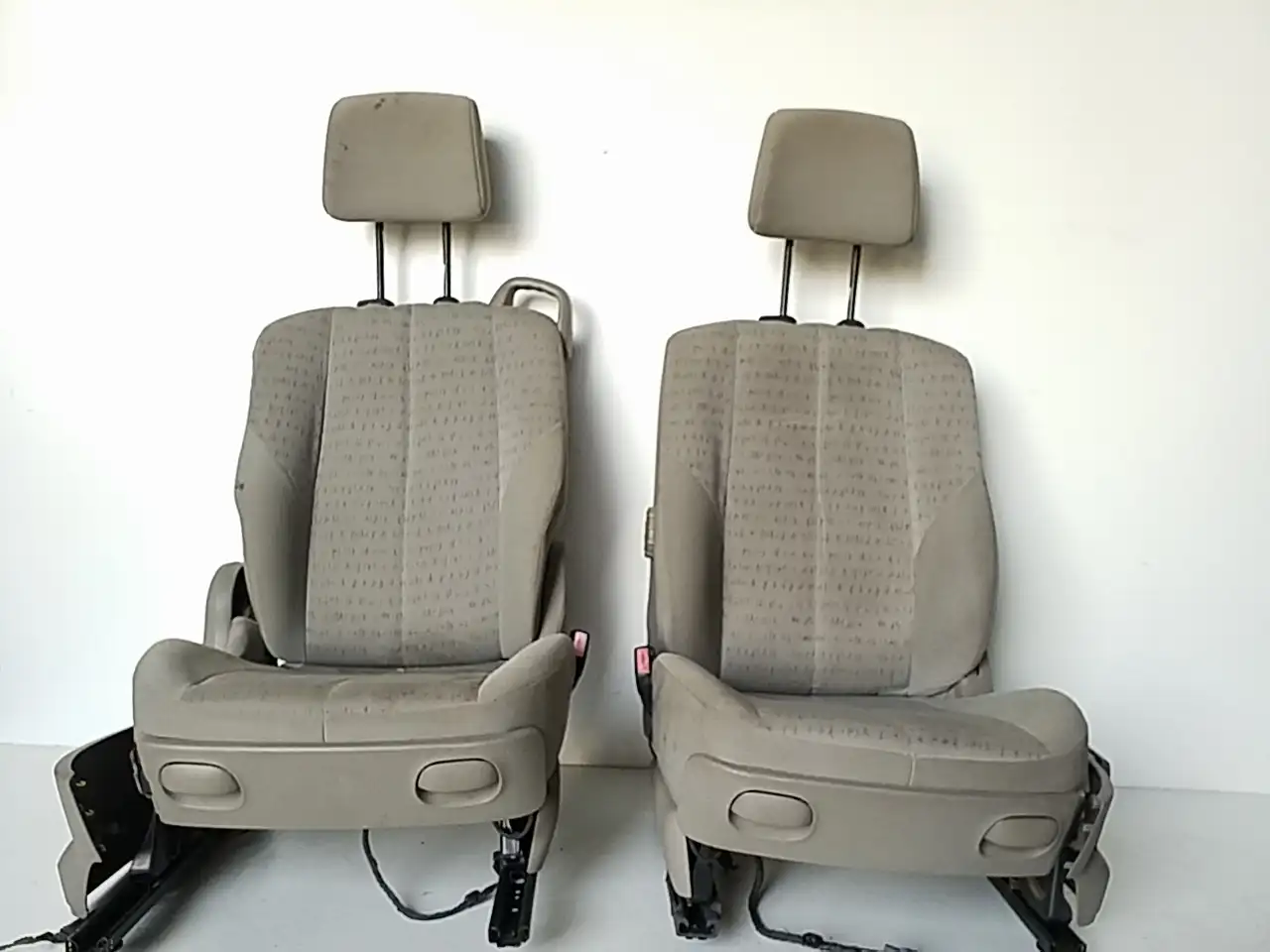 Καθίσματα RENAULT SCENIC MPV / ΠΟΛΥΜΟΡΦΙΚΑ / 5dr 2003 - 2008 ( JM ) 1.4 (JM0B, JM0H, JM1A)  ( K4J 730,K4J 740,K4J 770  ) (98 hp ) Βενζίνη #XC134915B7A