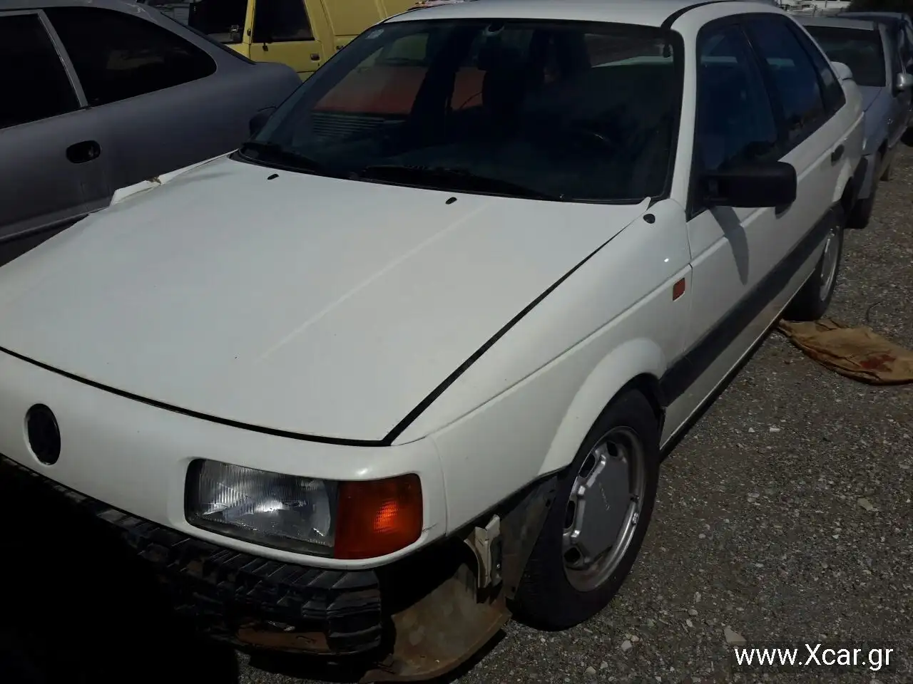 Ολόκληρο Αυτοκίνητο VW PASSAT Sedan / 4dr 1989 - 1993 ( 3A2 - 35I ) 1.6  ( RF  ) (72 hp ) Βενζίνη #XC5672