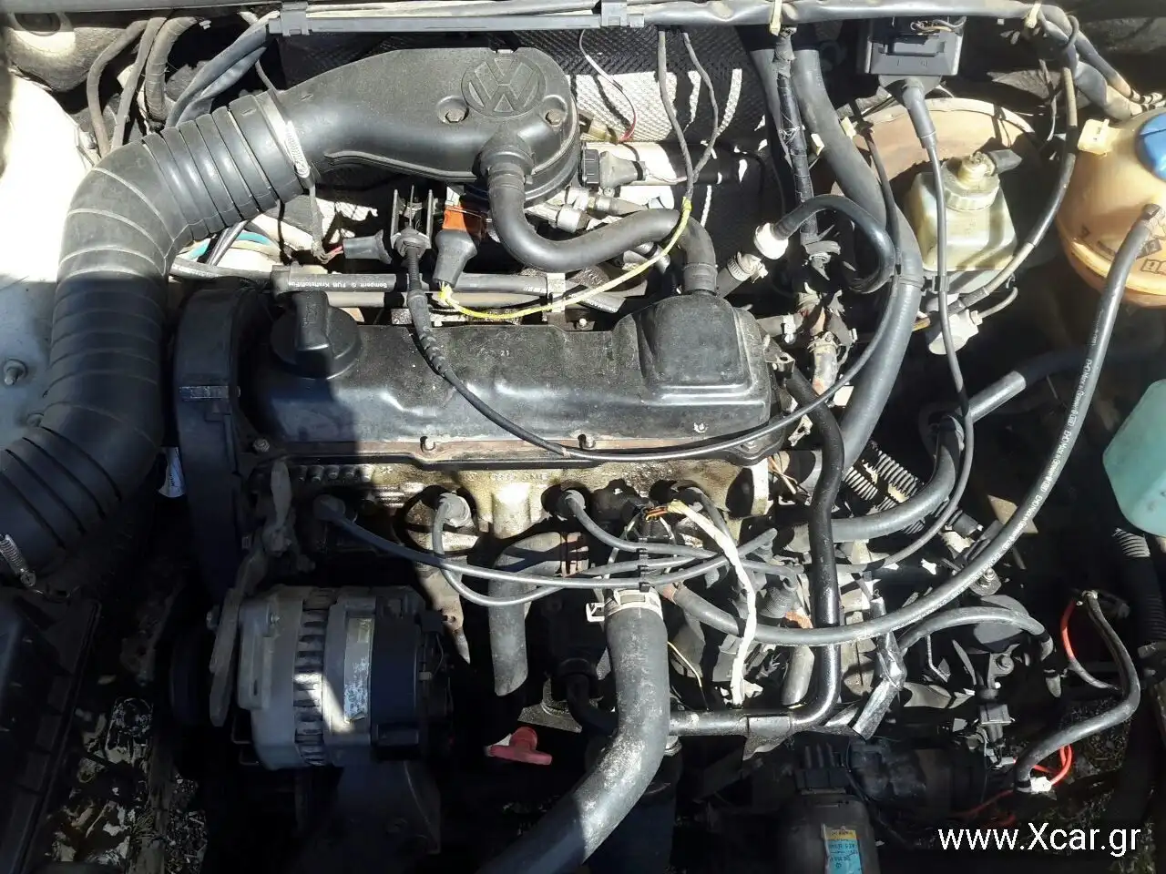 Ολόκληρο Αυτοκίνητο VW PASSAT Sedan / 4dr 1989 - 1993 ( 3A2 - 35I ) 1.6  ( RF  ) (72 hp ) Βενζίνη #XC5672