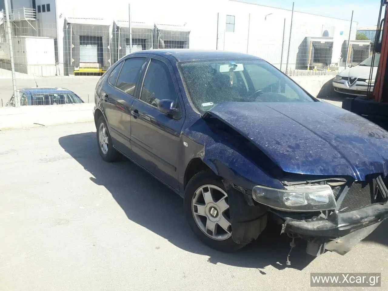 Ολόκληρο Αυτοκίνητο SEAT LEON Hatchback / 5dr 1999 - 2005 ( 1MZ ) 1.4 16V  ( AHW,APE,AUA,AXP,BCA  ) (75 hp ) Βενζίνη #XC7306