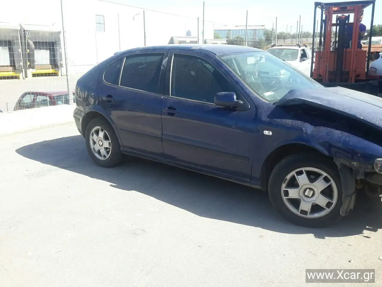 Ολόκληρο Αυτοκίνητο SEAT LEON Hatchback / 5dr 1999 - 2005 ( 1MZ ) 1.4 16V  ( AHW,APE,AUA,AXP,BCA  ) (75 hp ) Βενζίνη #XC7306