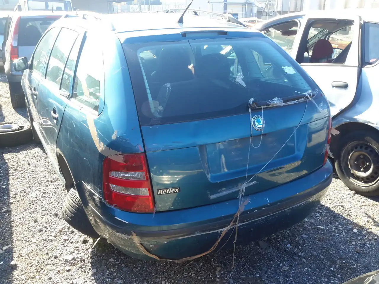 Ολόκληρο Αυτοκίνητο SKODA FABIA S/Wagon / 5dr 2004 - 2007 ( 6Y ) 1.2  ( AWY,BMD  ) (54 hp ) Βενζίνη #XC3280