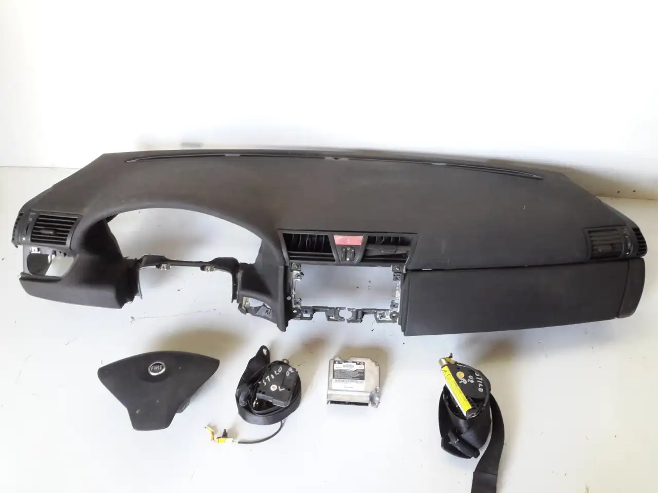Αερόσακοι Air-Bag Εμπρός FIAT STILO Hatchback / 5dr 2001 - 2006 ( 192 ) 1.2 16V (192_XA1B)  ( 188 A5.000  ) (80 hp ) Βενζίνη #XC84190