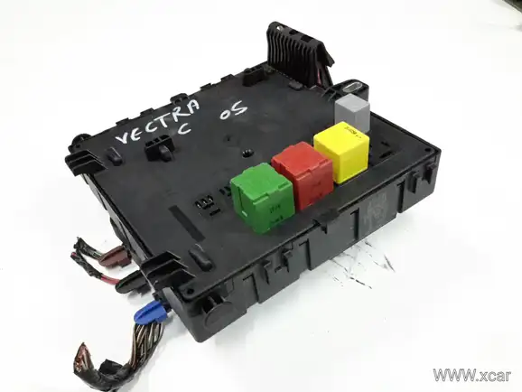 Ασφαλειοθήκη OPEL VECTRA Sedan / 4dr 2002 - 2005 ( C ) 1.6 (F69)  ( Z 16 XEP  ) (105 hp ) Βενζίνη #460023260