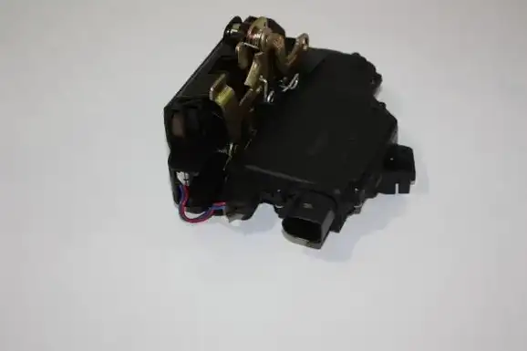 Κλειδαριά Πόρτας VW PASSAT Sedan / 4dr 1997 - 2000 ( 3B2 ) 1.6  ( ADP,AHL,ANA,ARM  ) (101 hp ) Βενζίνη #063907241