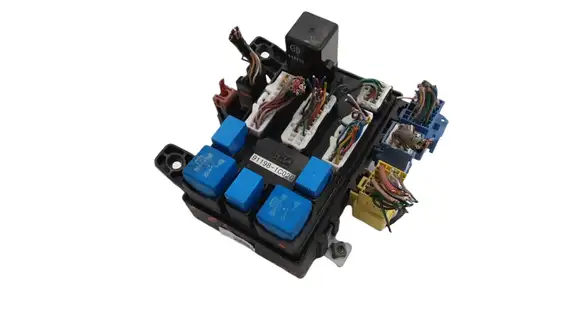 Ασφαλειοθήκη HYUNDAI GETZ Hatchback / 3dr 2002 - 2005 ( TB ) 1.1  ( G4HD  ) (63 hp ) Βενζίνη #91198-1C020