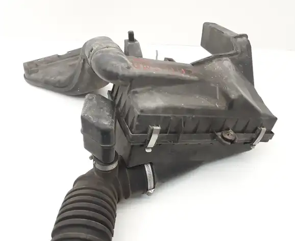 Φιλτροκούτι MITSUBISHI CARISMA Sedan / 4dr 1999 - 2004 ( DA ) 1.3 16V  ( 4G13 (16V)  ) (82 hp ) Βενζίνη #MB957382