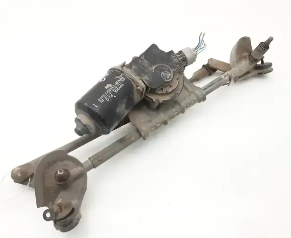 Σύστημα καθαρισμού παρμπρίζ TOYOTA YARIS Hatchback / 3dr 1999 - 2003 ( XP10 ) 1.0 (SCP10_)  ( 1SZ-FE  ) (68 hp ) Βενζίνη #XC1538755E7