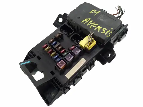Ασφαλειοθήκη TOYOTA AVENSIS Sedan / 4dr 1997 - 2000 ( T220 ) 1.6 (AT220_)  ( 4A-FE  ) (101 hp ) Βενζίνη #82730-05010