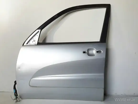 Πόρτα TOYOTA RAV-4 SUV/ ΕΚΤΟΣ ΔΡΟΜΟΥ/ 5dr 2003 - 2005 ( XA20 ) 1.8 (ZCA25_, ZCA26_)  ( 1ZZ-FE  ) (125 hp ) Βενζίνη #XC72405