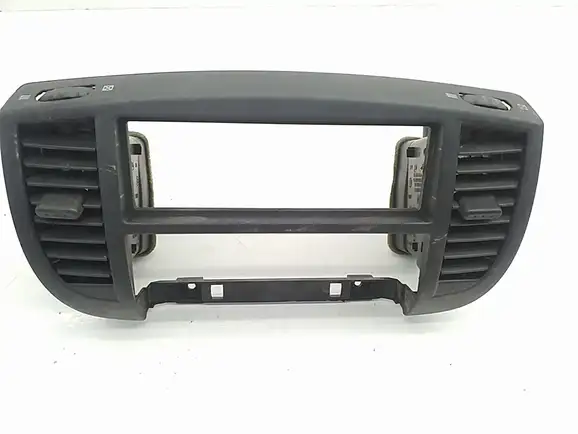 Αεραγωγός Ταμπλό NISSAN MICRA Hatchback / 3dr 2003 - 2005 ( K12 ) 1.0 16V  ( CG10DE  ) (65 hp ) Βενζίνη #68260AX600