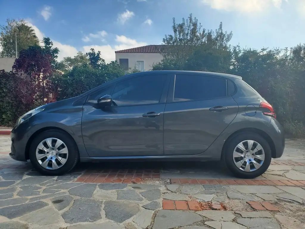 Peugeot 208 Hdi '17