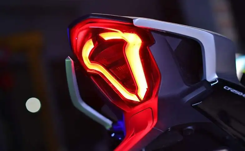 CFMoto SR 300 …