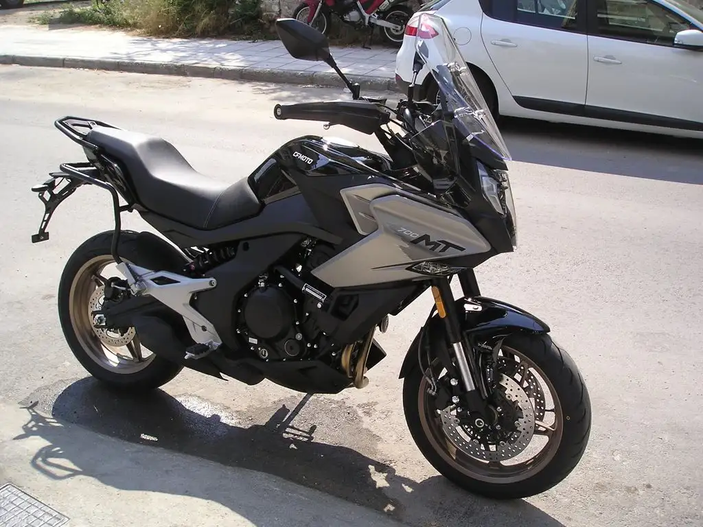 CFMoto '24 ΜΤ 700 ΕΤΟΙΜΟΠΑΡΑΔΩΤΟ