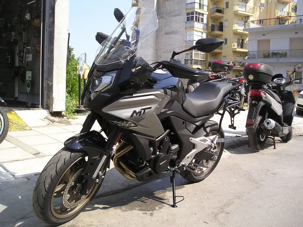 CFMoto '24 ΜΤ 700 ΕΤΟΙΜΟΠΑΡΑΔΩΤΟ