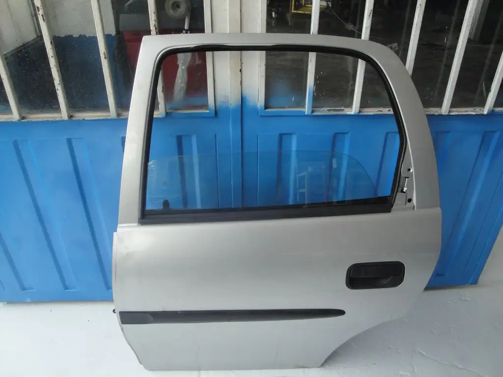 Πόρτα πίσω οδηγού για αυτοκίνητα OPEL CORSA B Χρονολογίας 1999