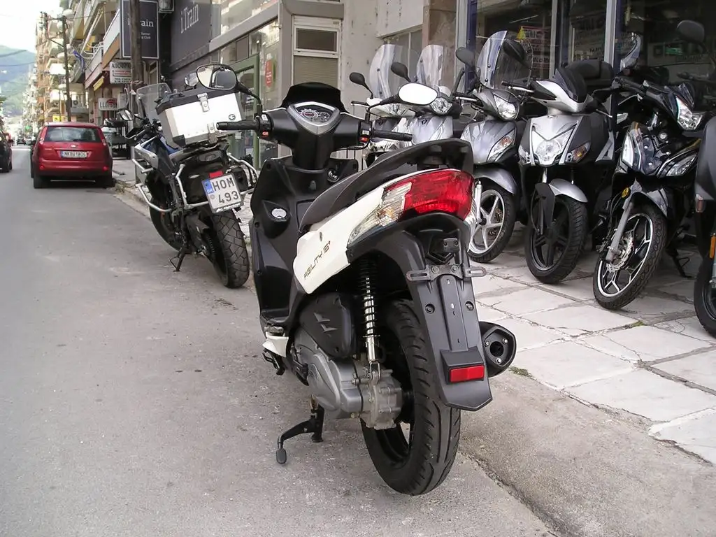 Kymco Agility 125 …