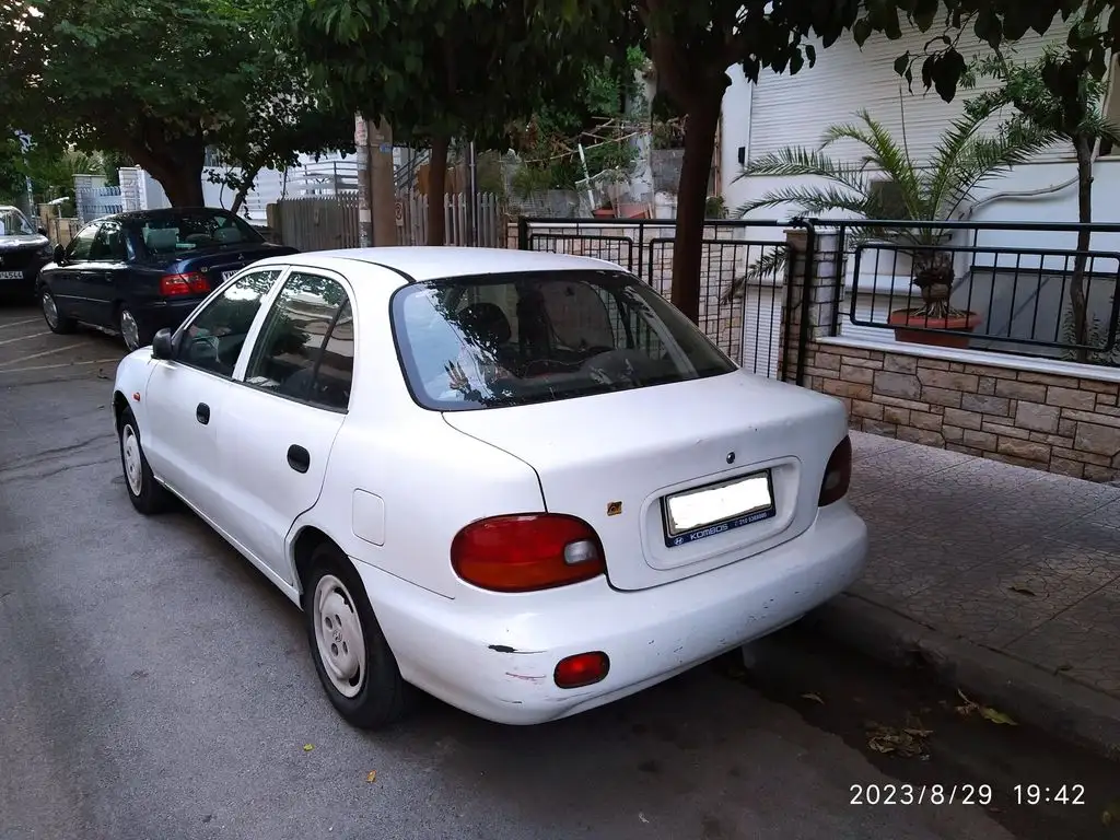 Hyundai Accent LS '95