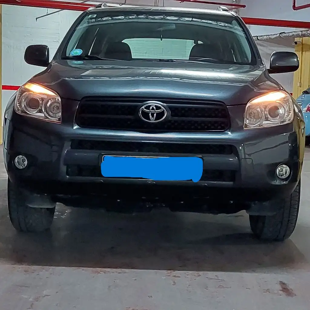 Toyota RAV-4  '06