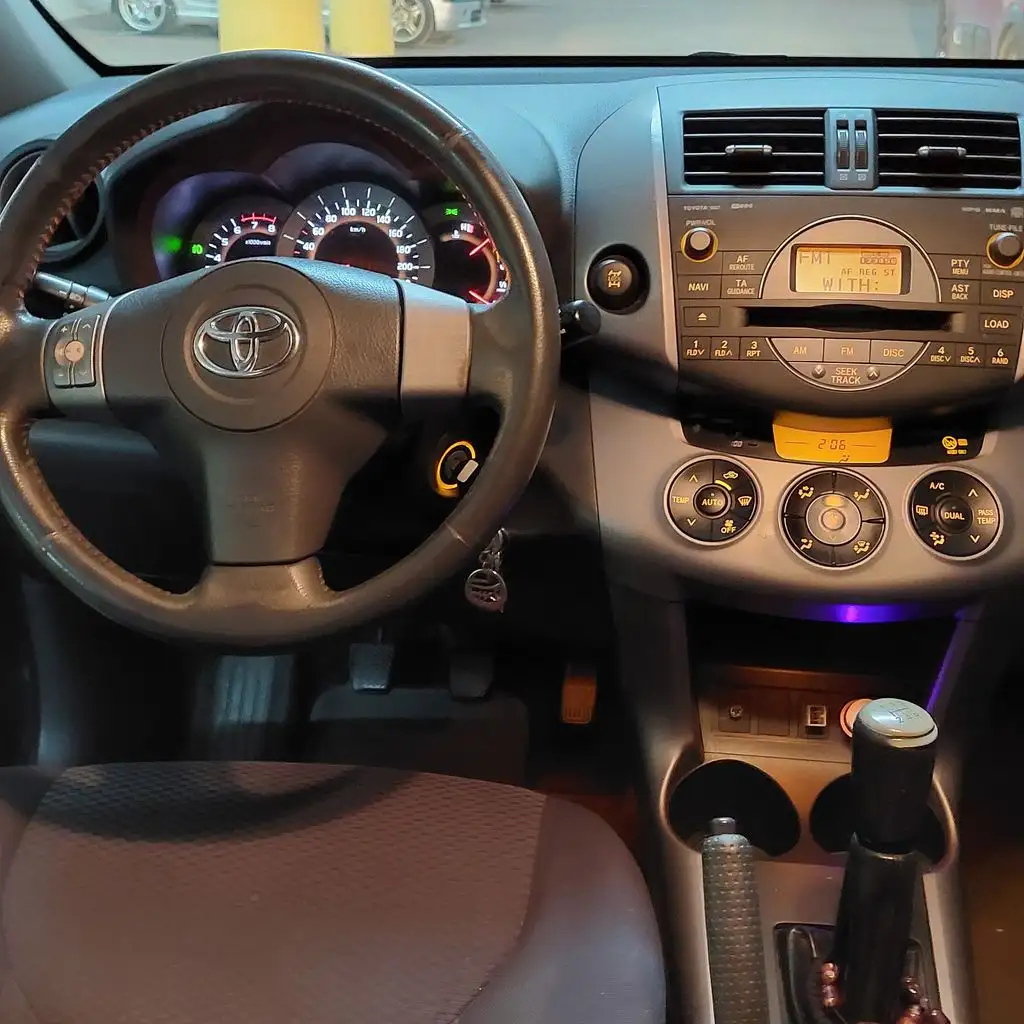 Toyota RAV-4 '06