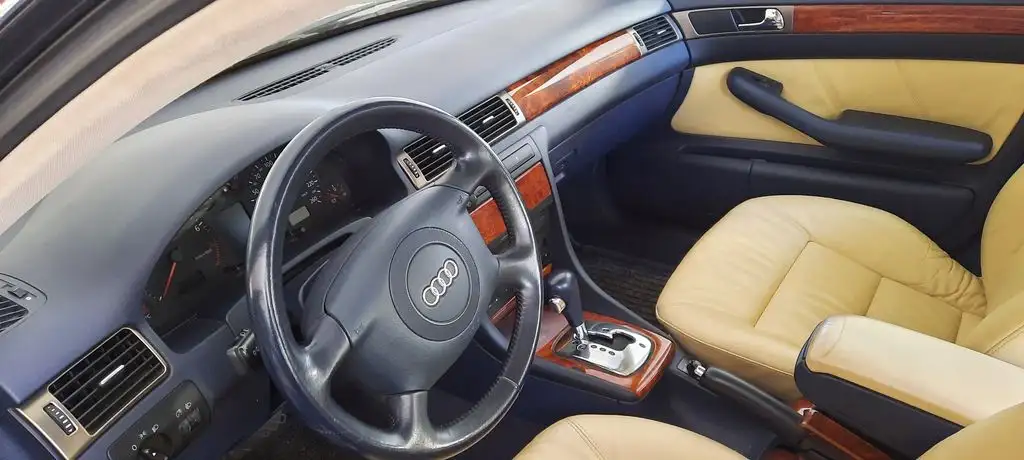 Audi A6 1.8Τ …