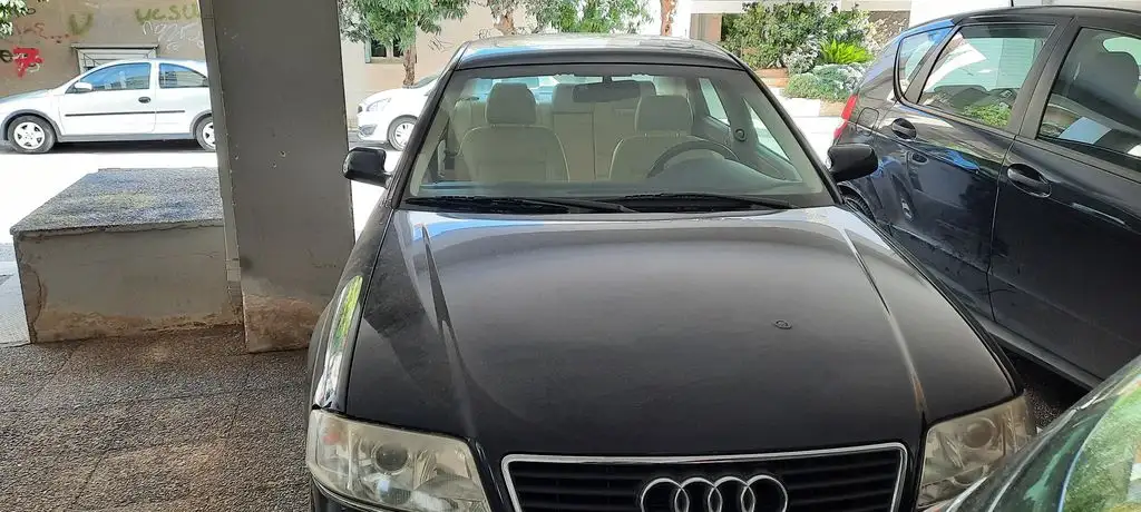 Audi A6 1.8Τ '01