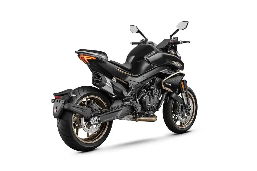 CFMoto NK 800 …