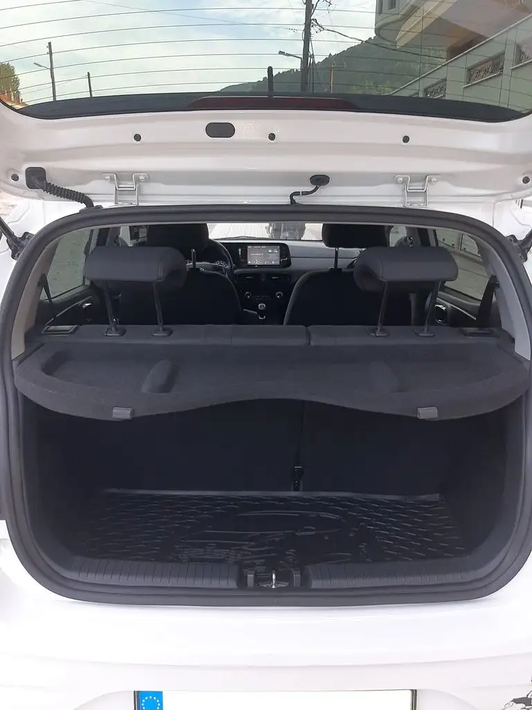 Hyundai i10 PREMIUM …