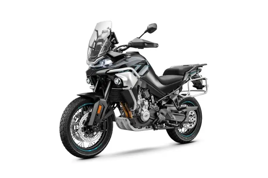 CFMoto MT 800 …