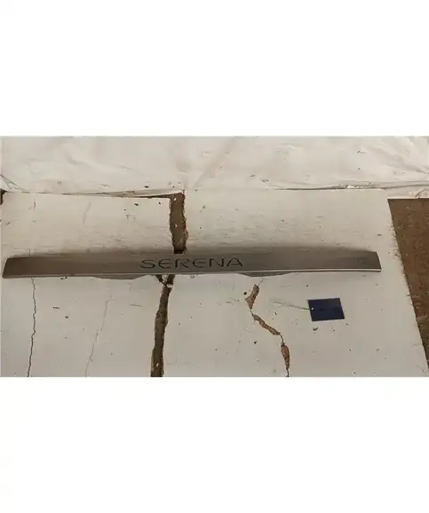 ΠΛΑΙΣΙΟ ΦΩΤΩΝ ΠΙΝΑΚΙΔΑΣ  NISSAN VANETTE/SERENA 1992-2001 Πίσω 90810-7C100