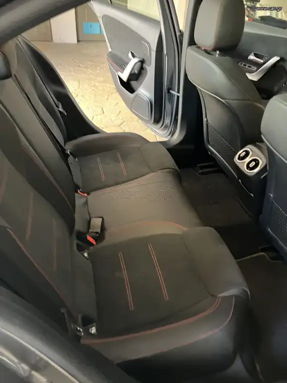 Mercedes-Benz A200 SEDAN …