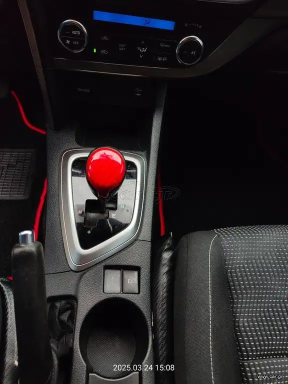 Toyota Auris ΤΙΜΗ …