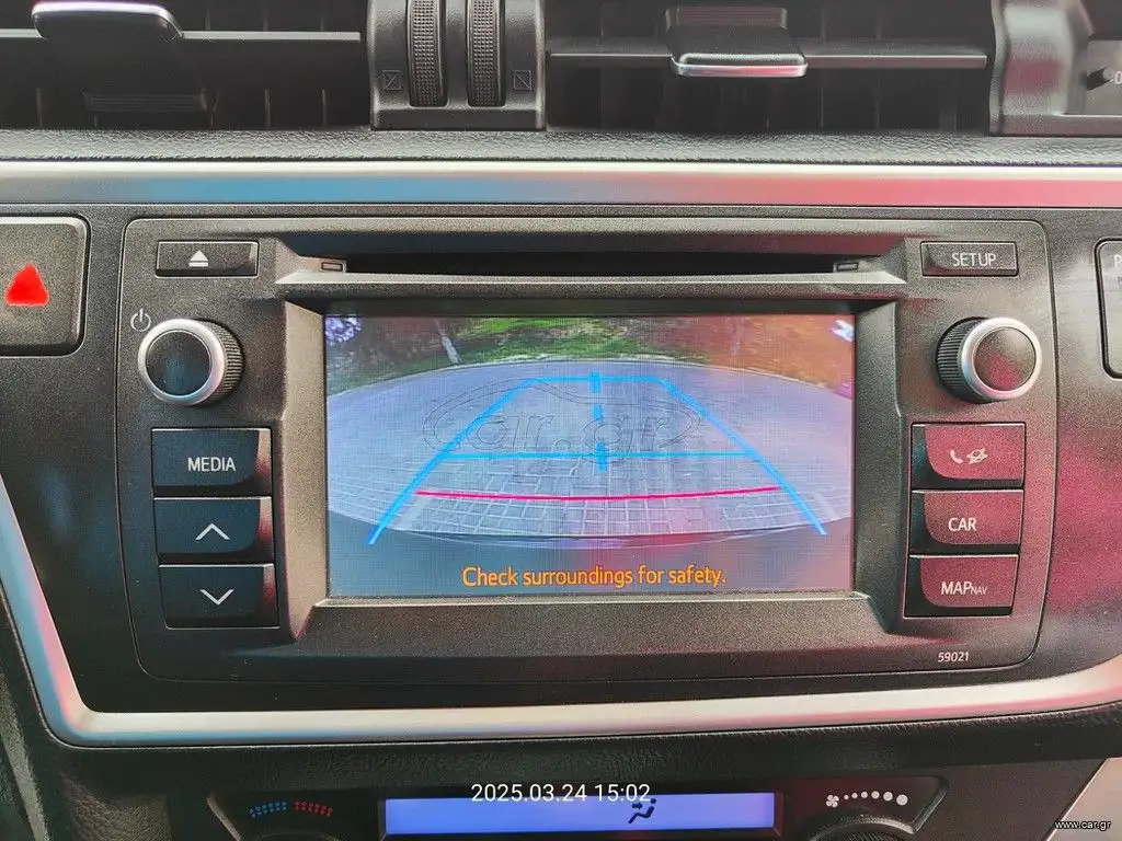 Toyota Auris ΤΙΜΗ …