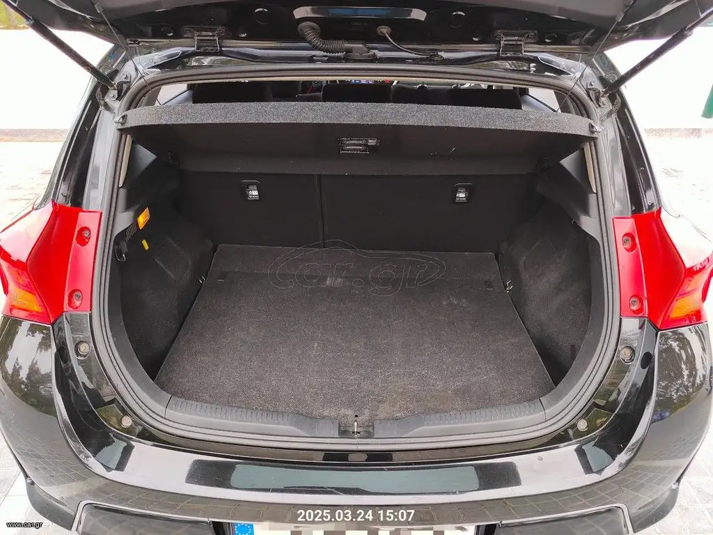 Toyota Auris ΤΙΜΗ …