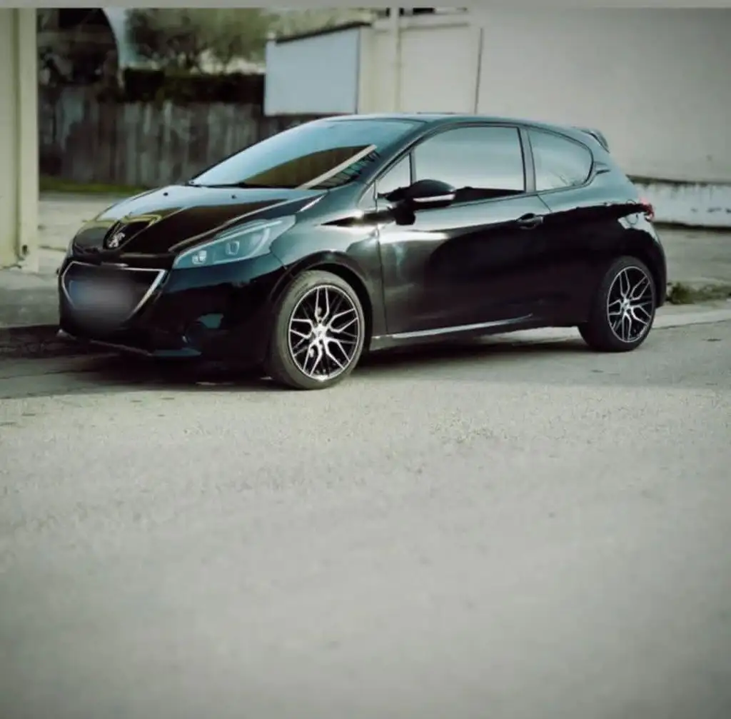 Peugeot 208 diesel …