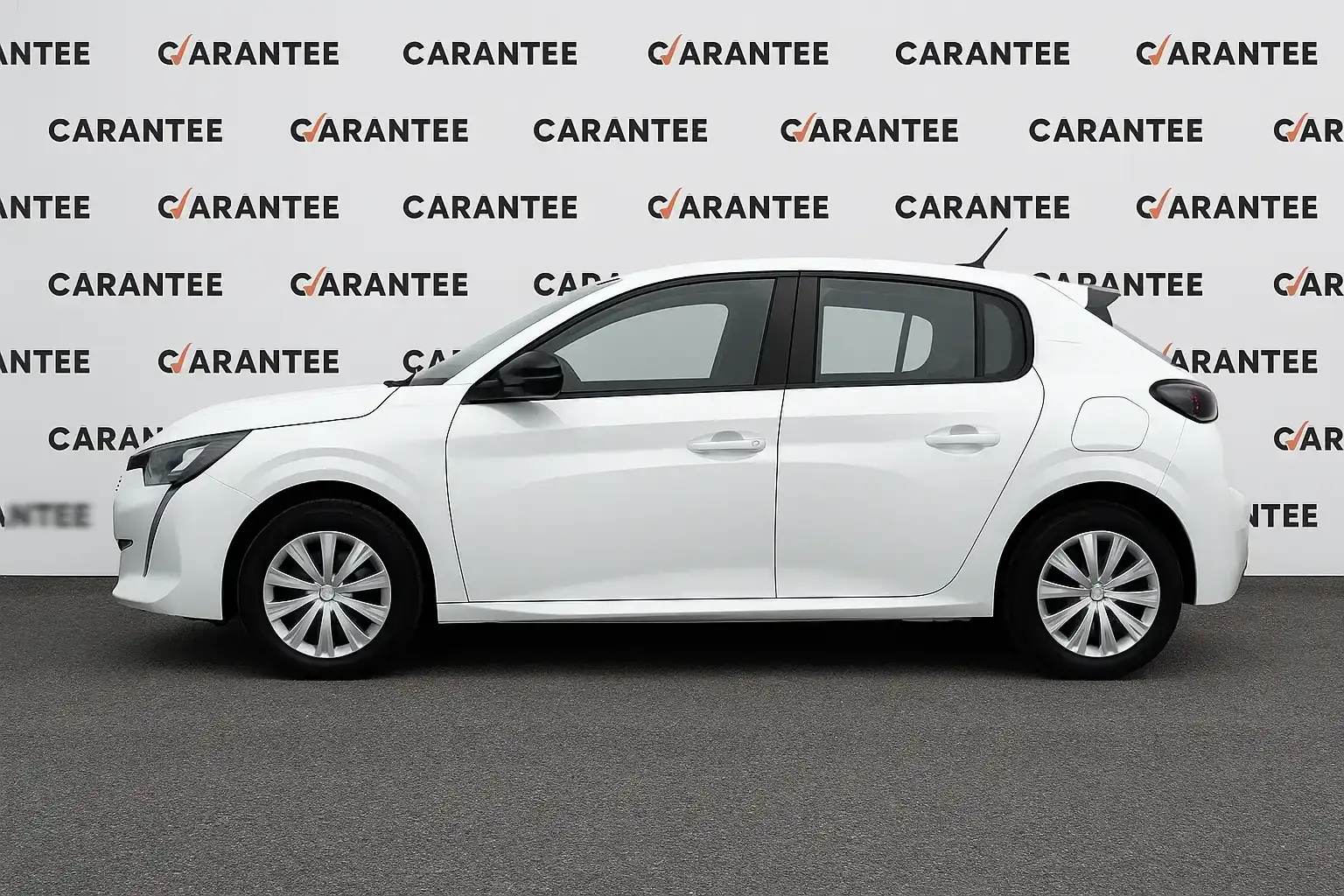 Peugeot 208 Στην …