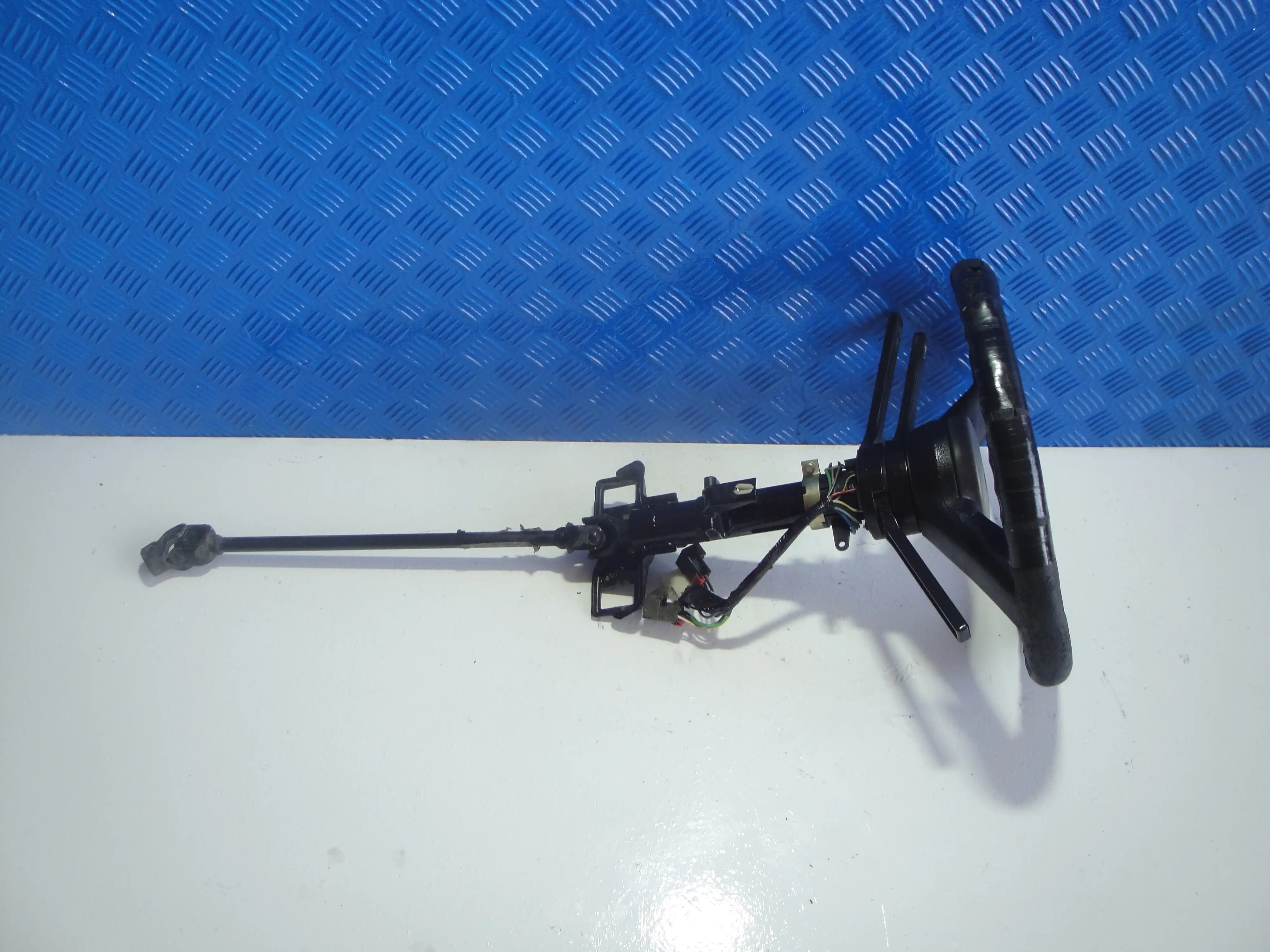 Τιμονι Μαζι με …