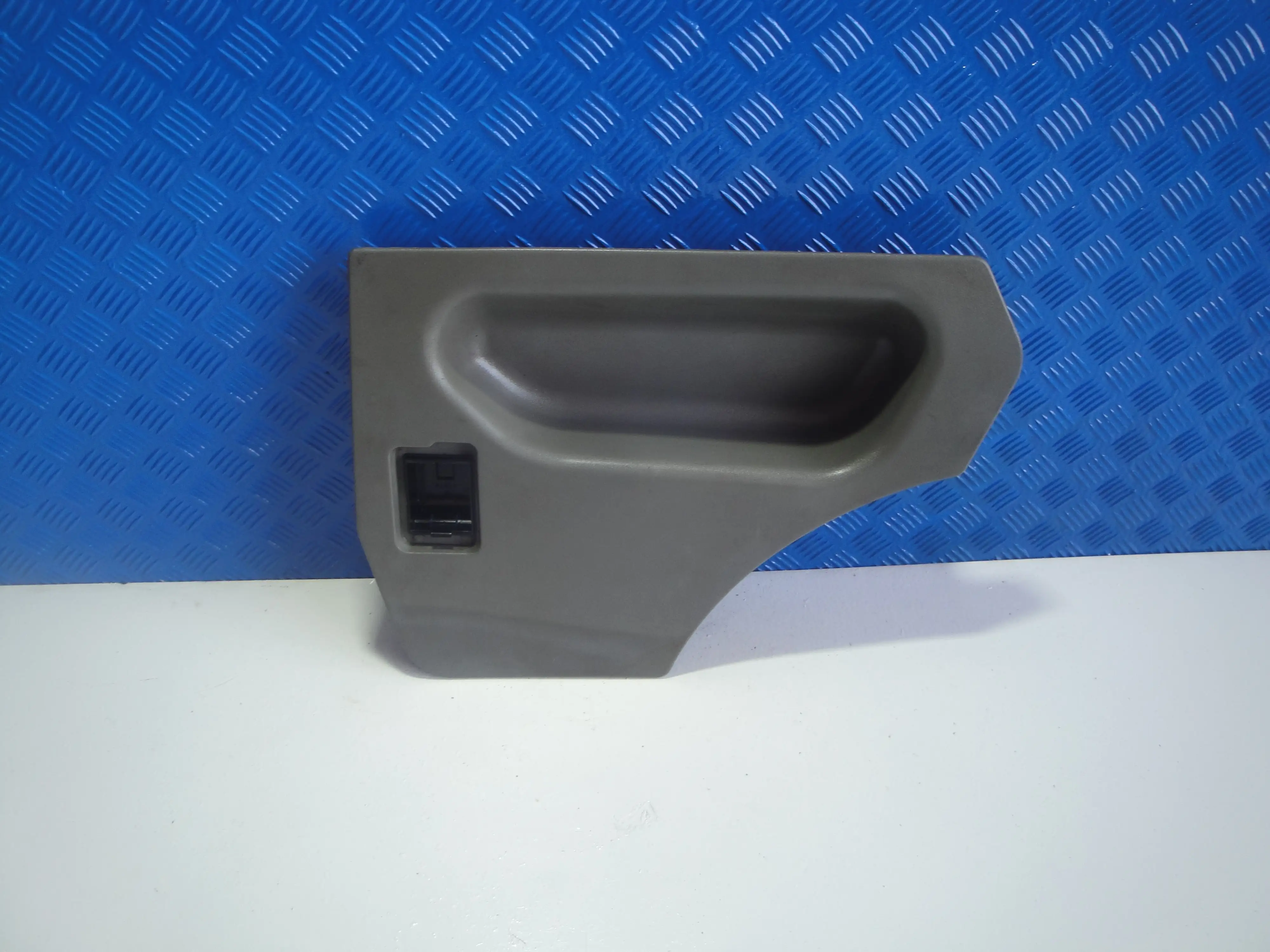 Ταπετσαρια Πορτας Πισω …