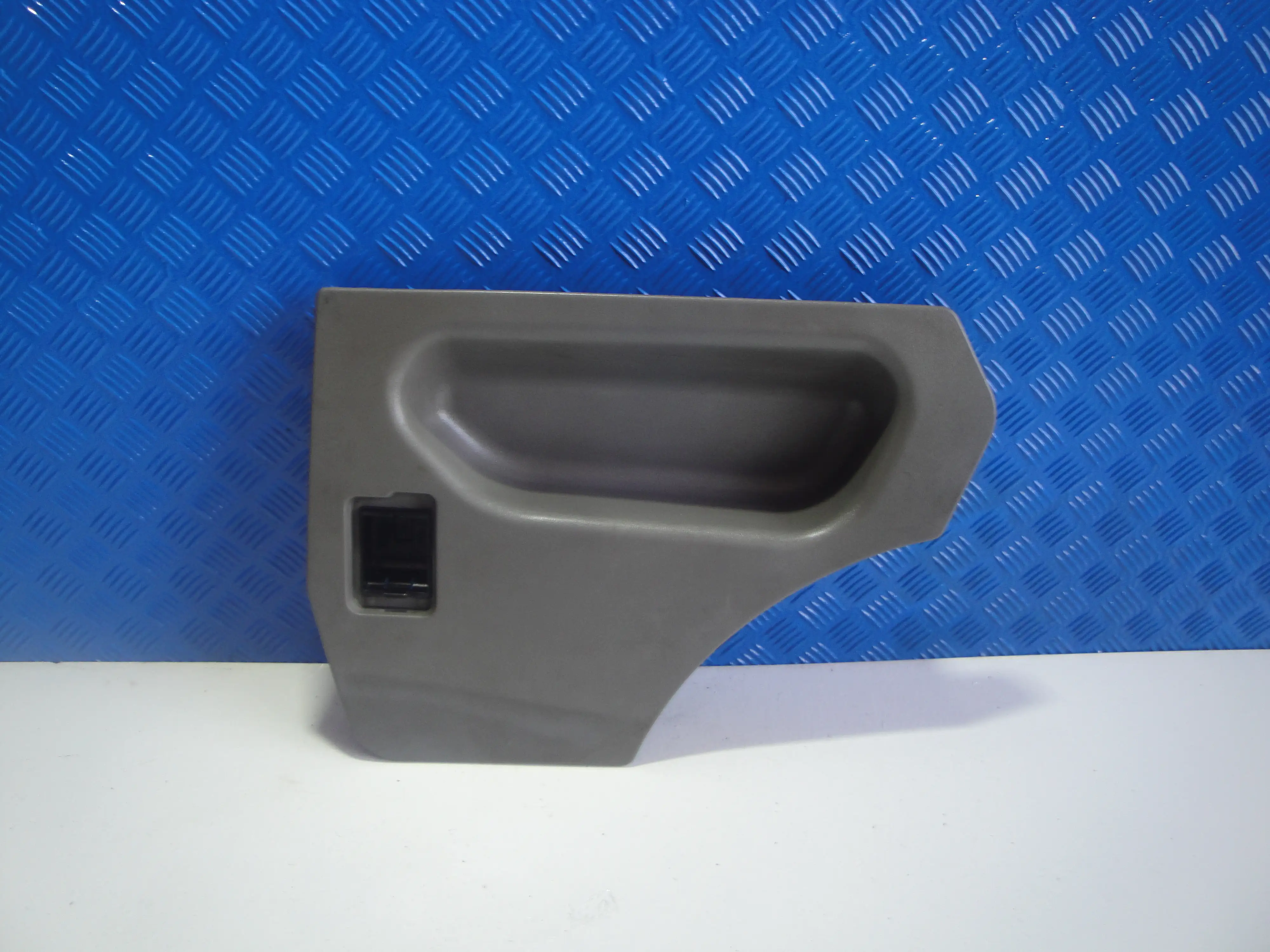 Ταπετσαρια Πορτας Πισω …