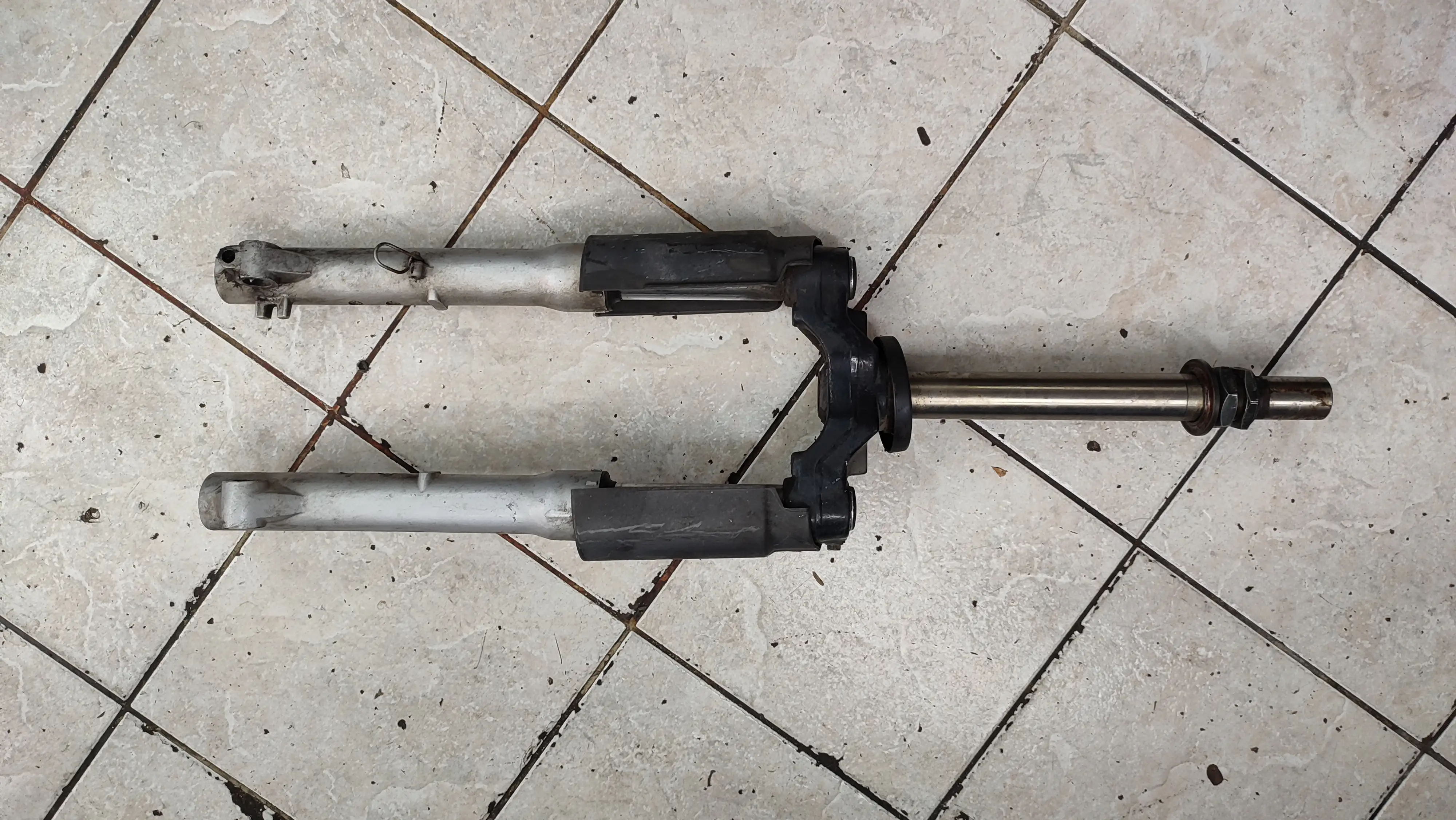 ΠΙΡΟΥΝΙ SCARABEO 125-150-200-250