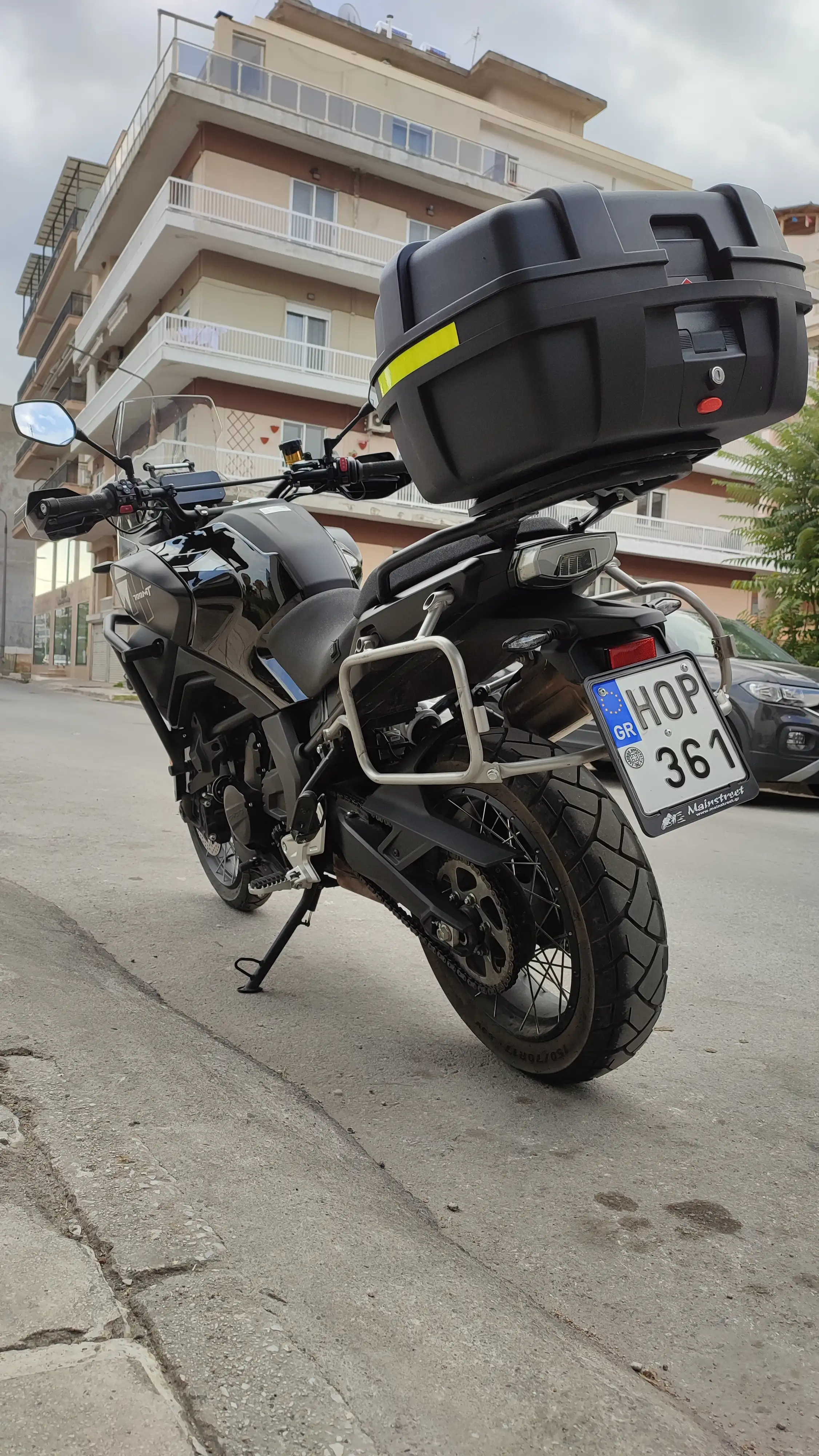 CFMoto MT700 '25