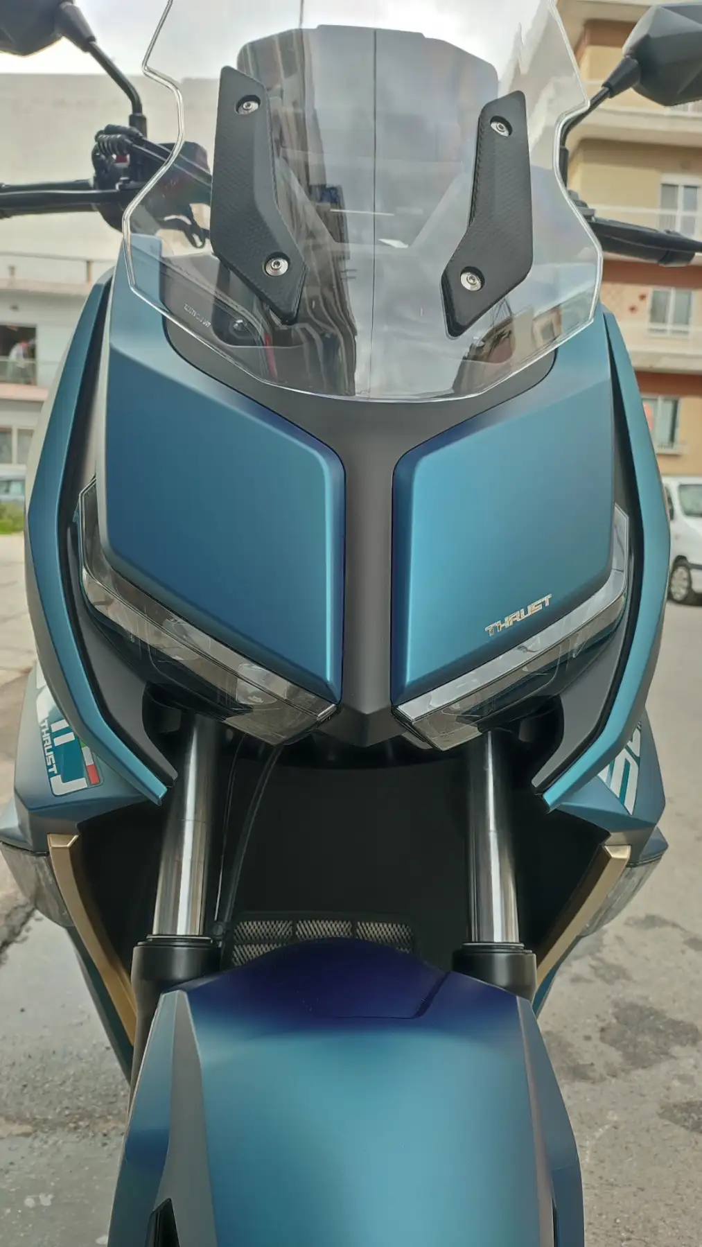Thrust X-SUV 300 …
