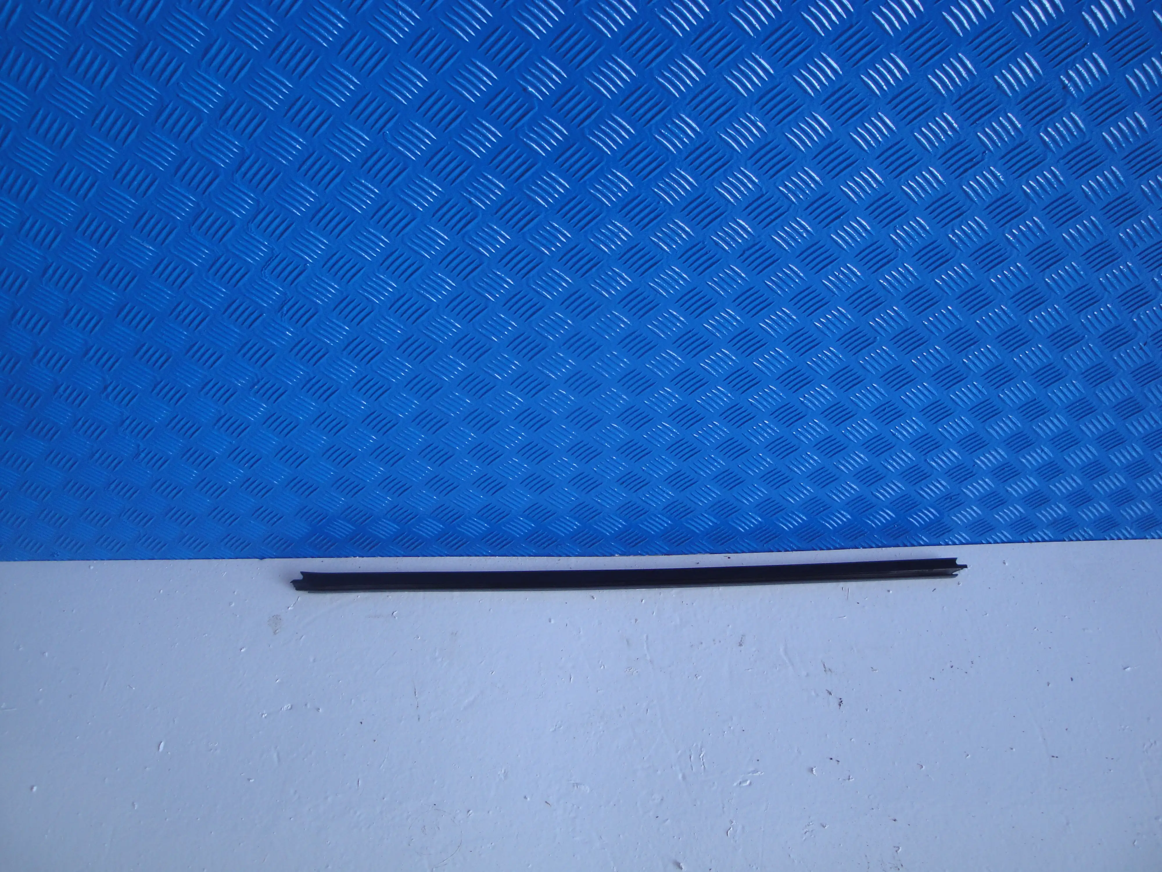 Ελαστικό Γλύστρα Παραθύρου …