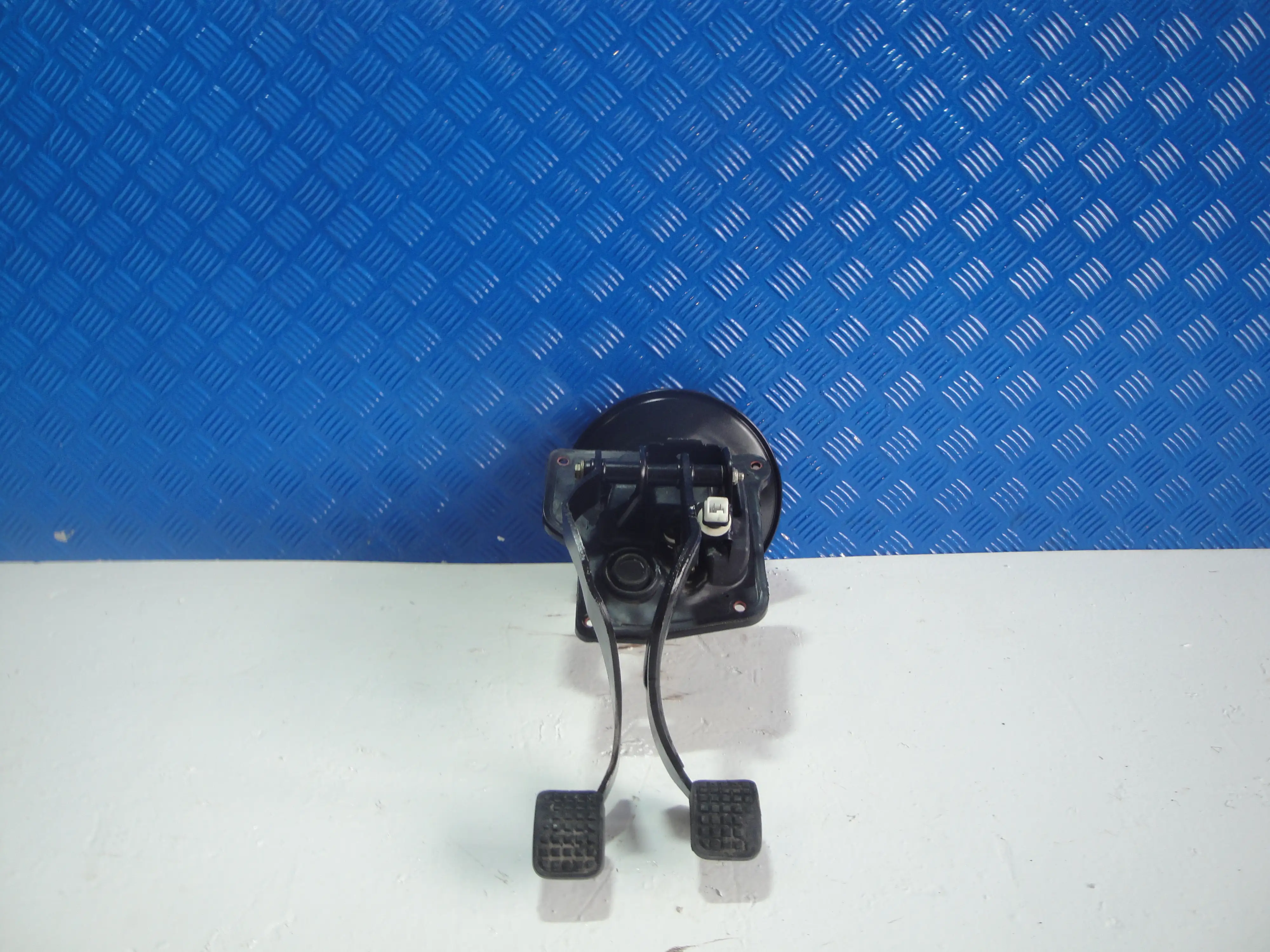 Πεταλιέρα Citroen Saxo …