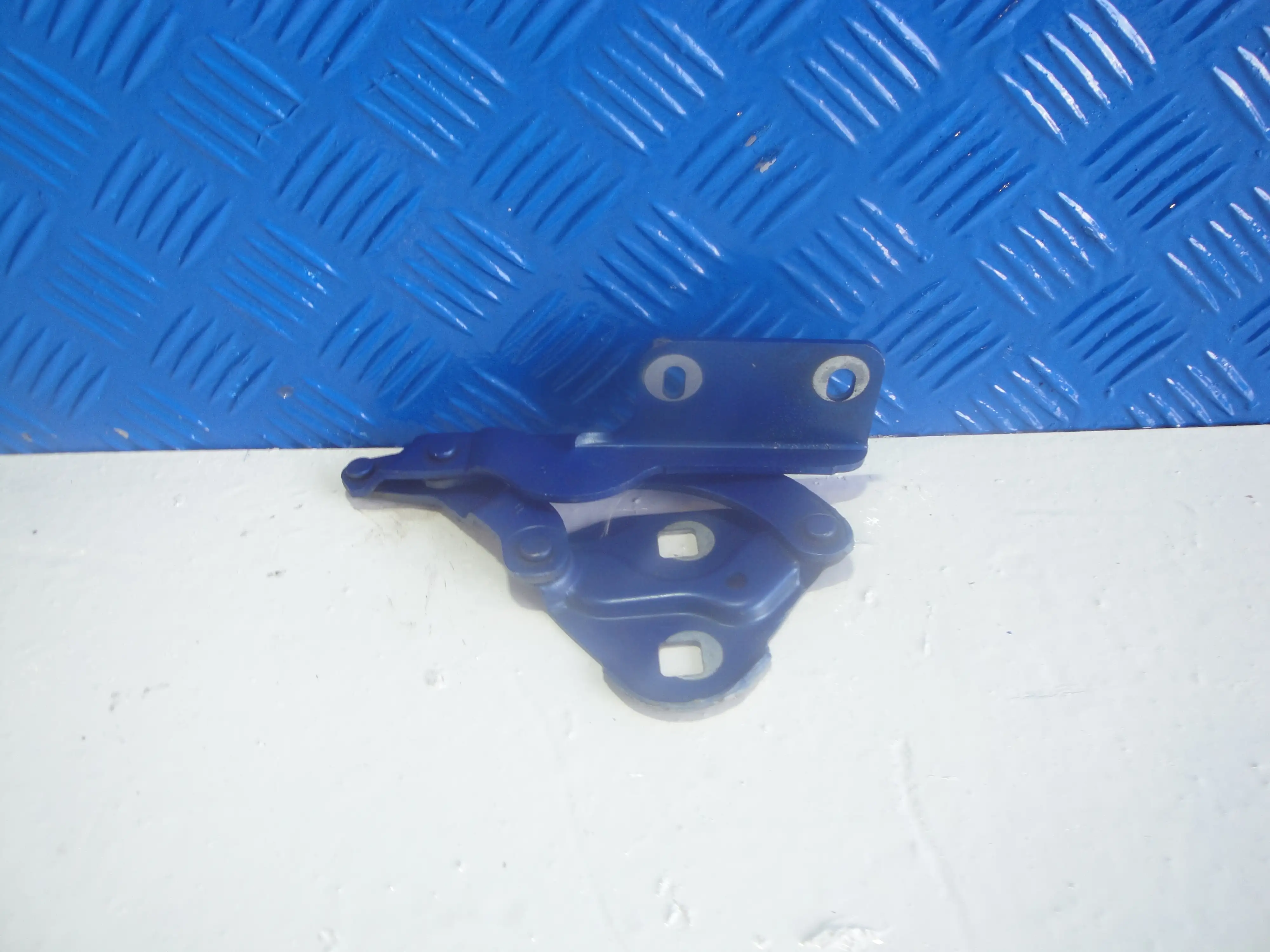 Μεντεσέδες Καπο Εμπρός …